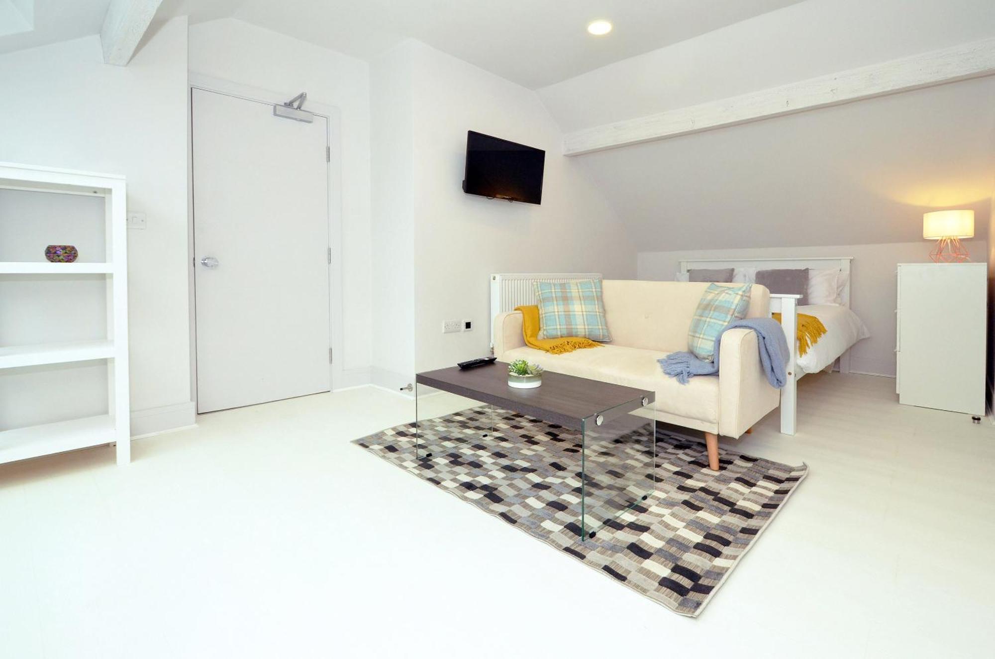 Townhouse Plus @ London Road Stoke Ngoại thất bức ảnh